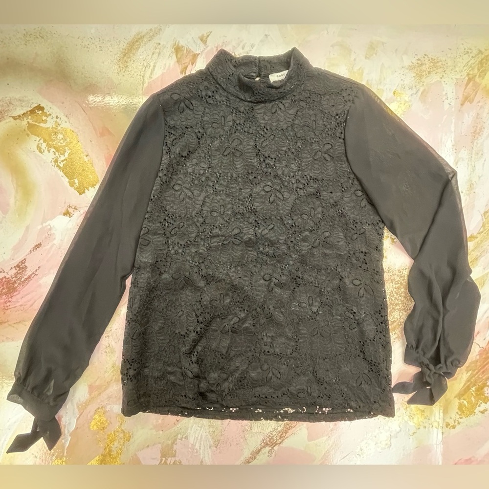 Rose + Olive black lace sheer long sleeve top blouse M